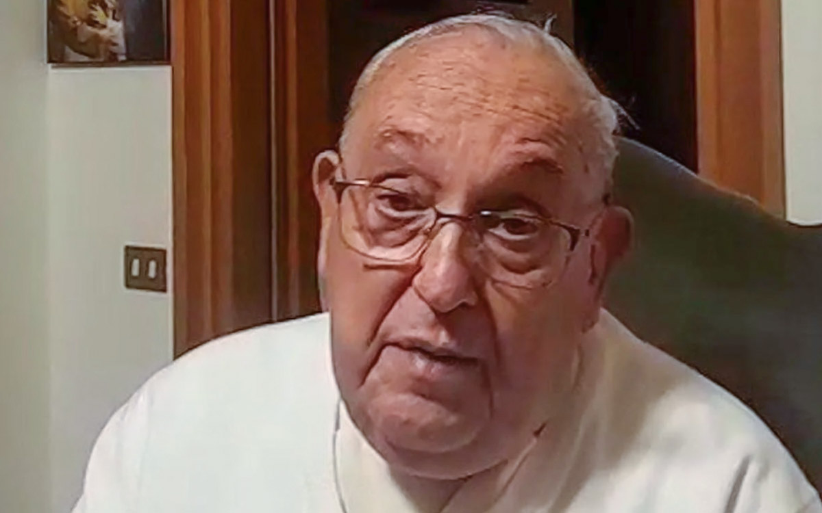 Difunden un video inédito del papa Francisco dedicado a los jóvenes: 'Escuchen mucho'