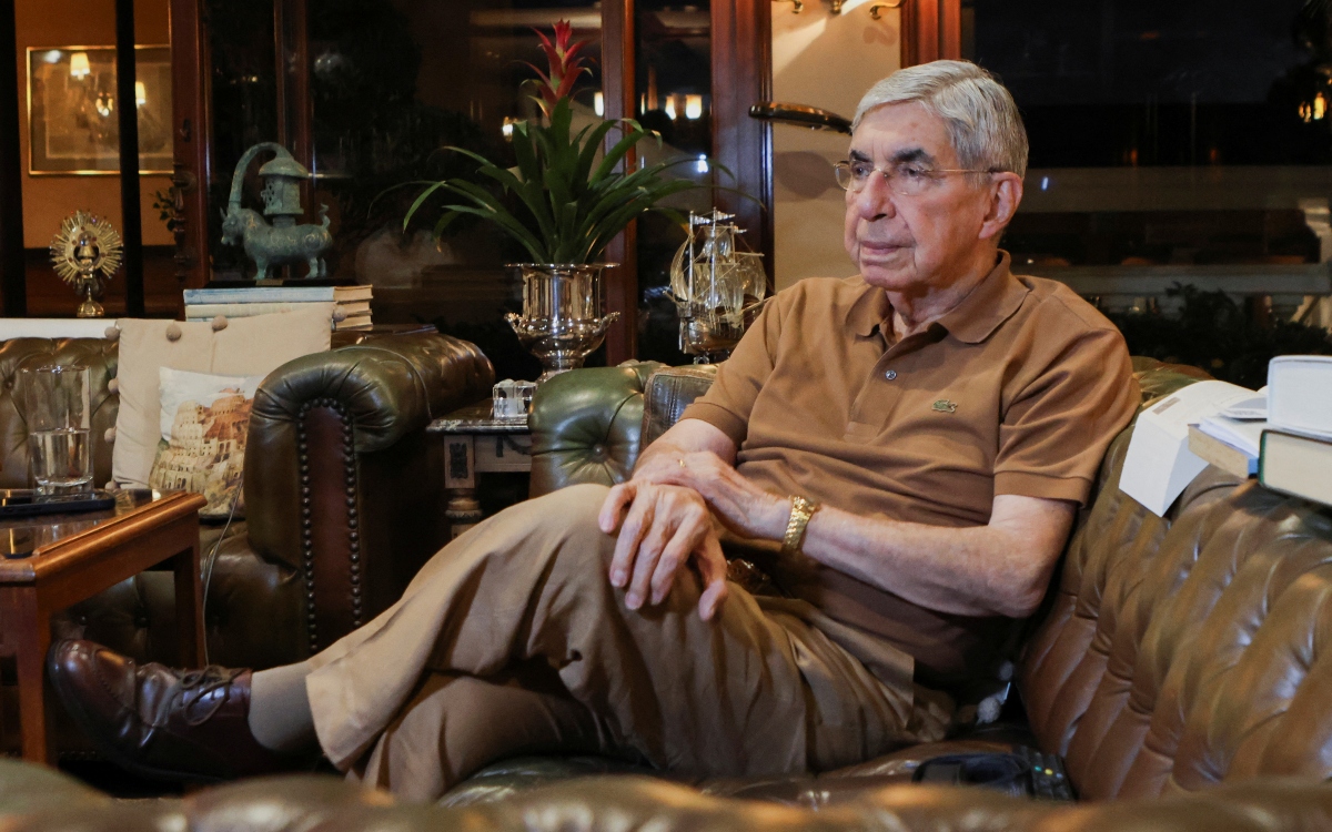 EU revoca la visa del expresidente de Costa Rica Óscar Arias