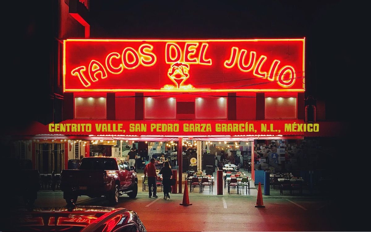 Ejecutan a dueño de 'Tacos del Julio' en Nuevo León; Sheinbaum pide investigar extorsión