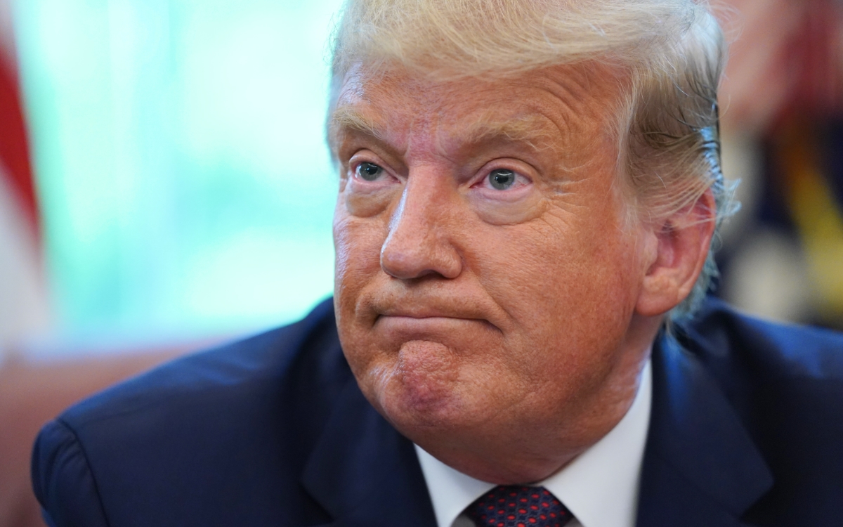 Jueza detiene la deportación de EU a El Salvador a 100 venezolanos