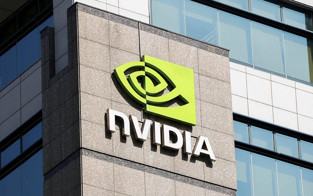 Nvidia estima impacto de 5 mil 500 mdd al restringir EU la venta de chips a China