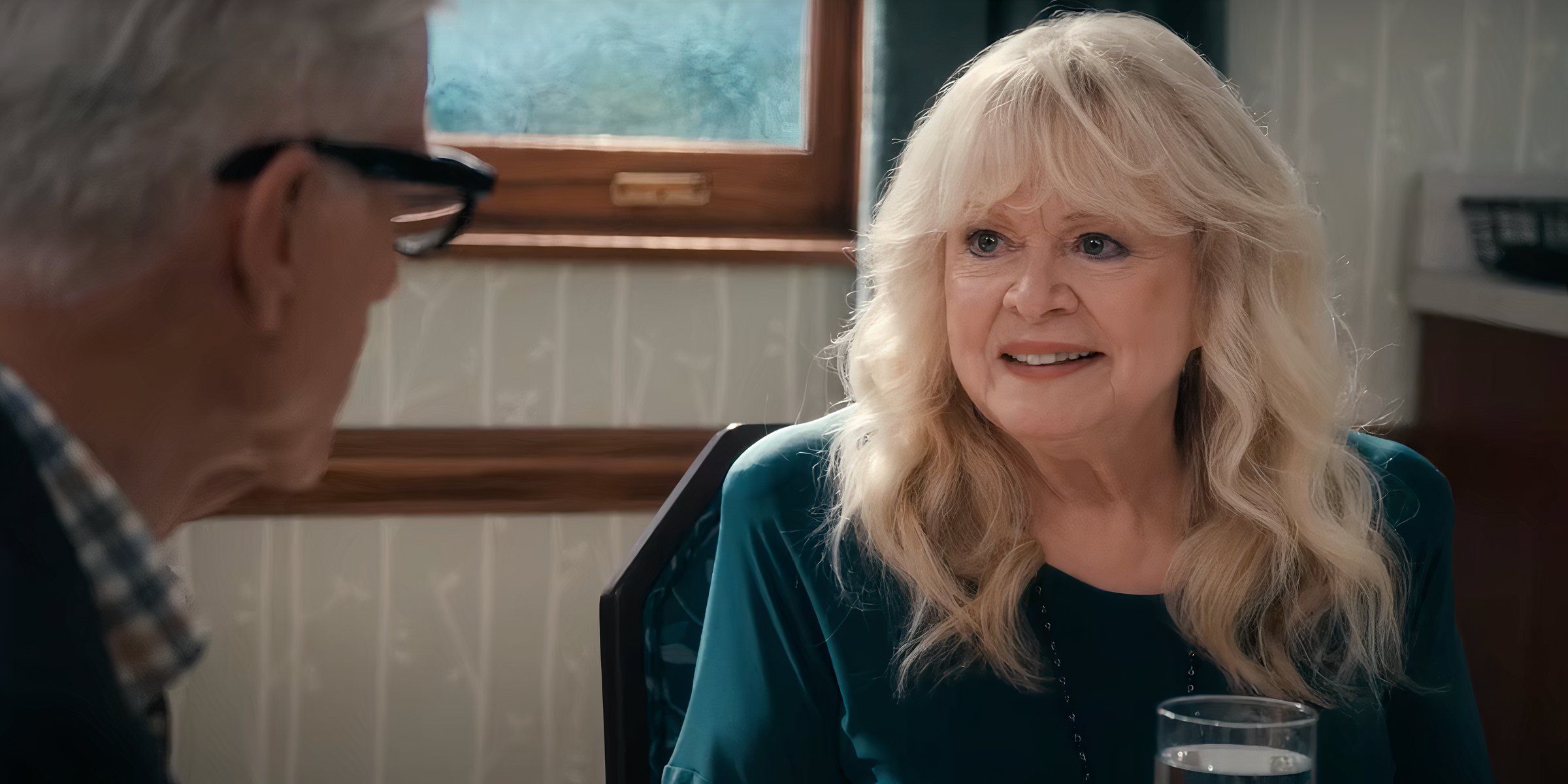 Por qué todos pensamos que Sally Struthers estaba en la temporada 4 de Yellowstone, la confusión de Caroline Warner, explicó