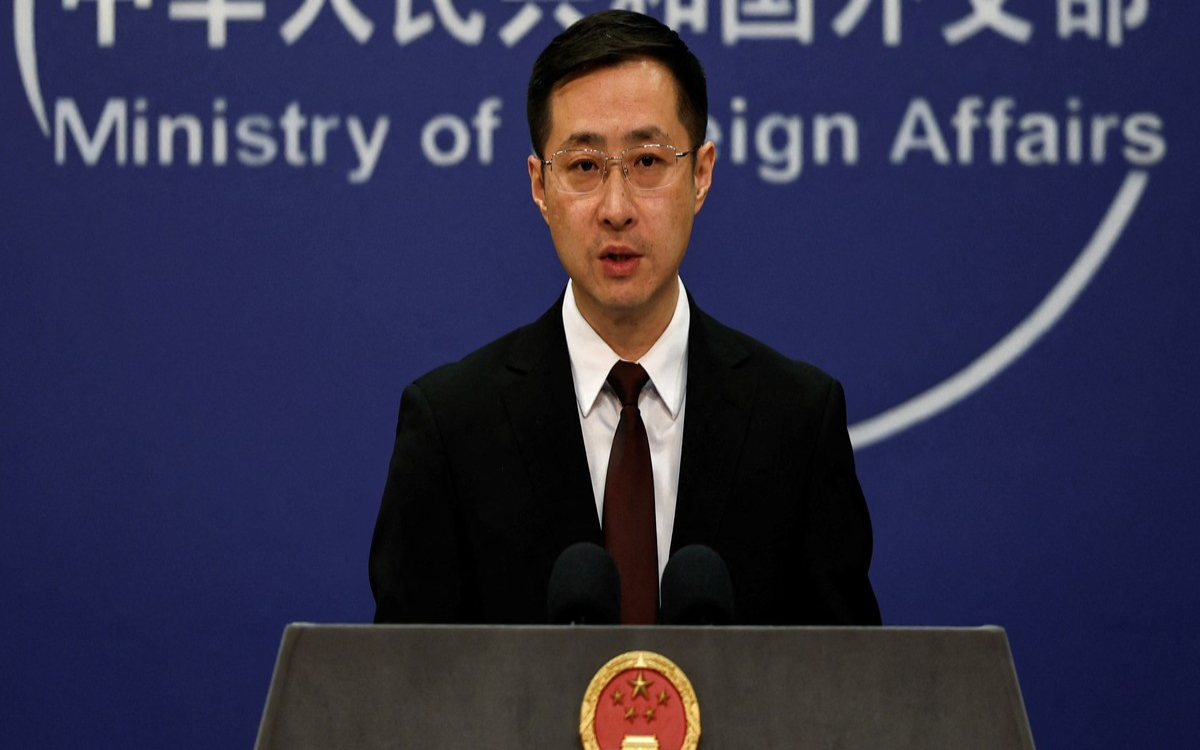 Reprocha Pekín a Zelenski por la supuesta participación china en la guerra