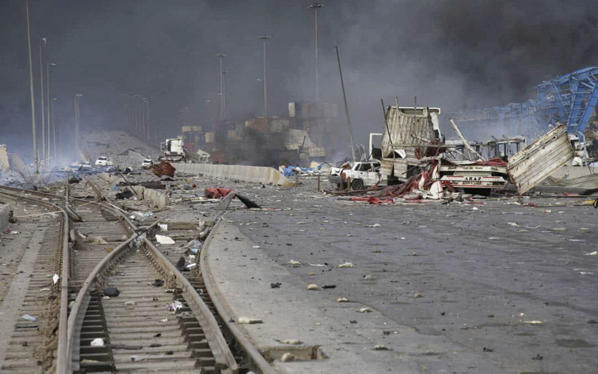 Suben a 28 los muertos por la masiva explosión en un puerto de Irán