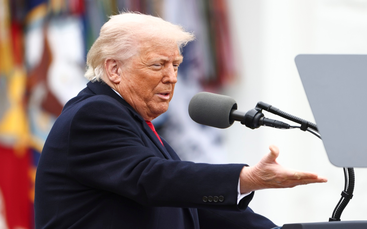 Trump omite a México en anuncio de aranceles recíprocos… y peso revierte pérdidas: Reuters