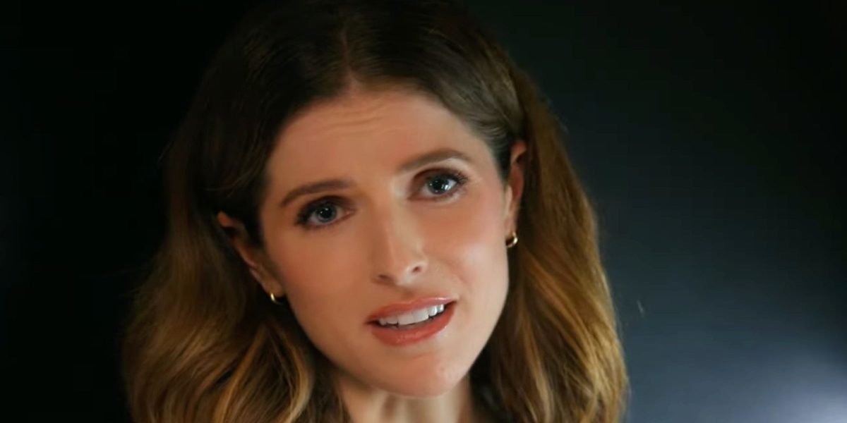 Por qué nuevo personaje simple de favor fue después de que Stephanie de Anna Kendricks aclaró por el director