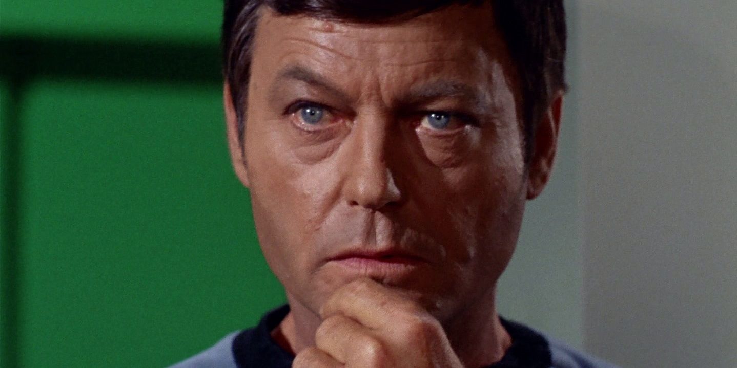 El episodio favorito de Star Trek de Deforest Kelley fue tan inquietante que fue prohibido durante 26 años