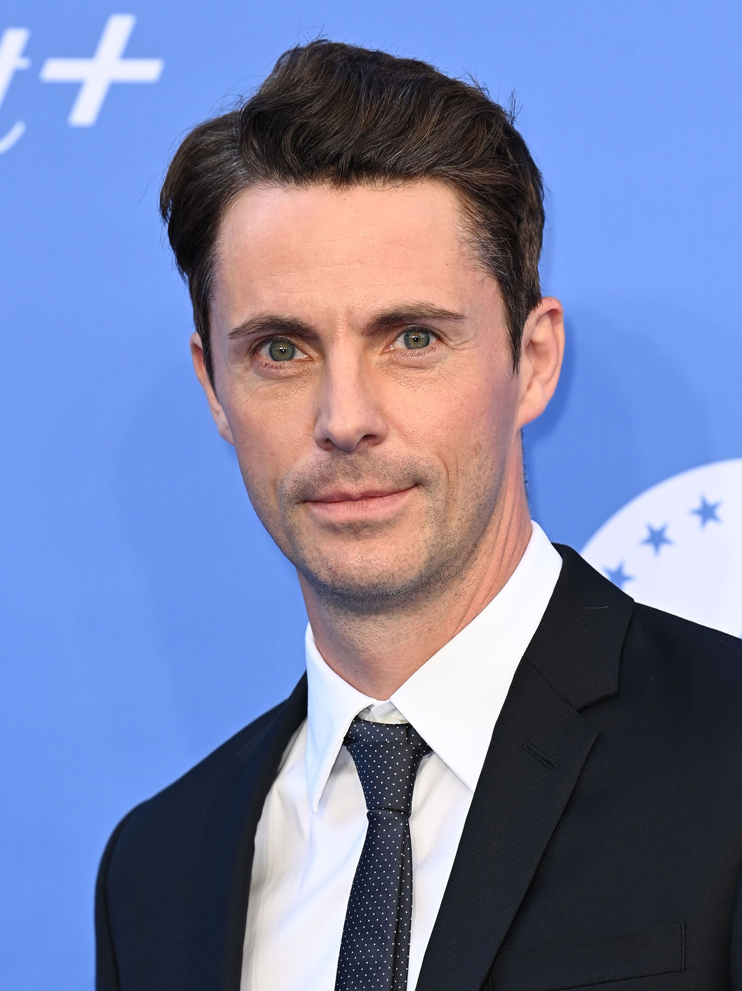Tiro en la cabeza de Matthew Goode