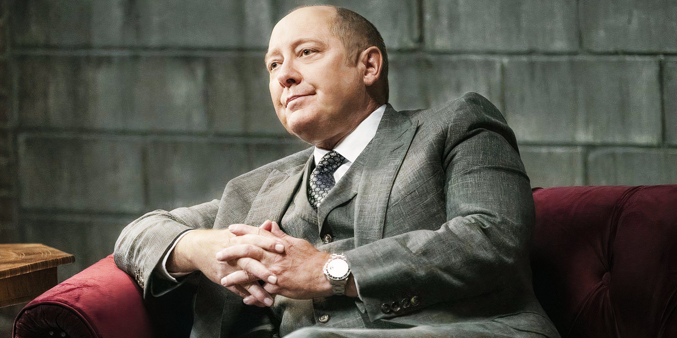El último papel televisivo de James Spader antes de la lista negra lo preparó perfectamente para interpretar a Raymond Reddington