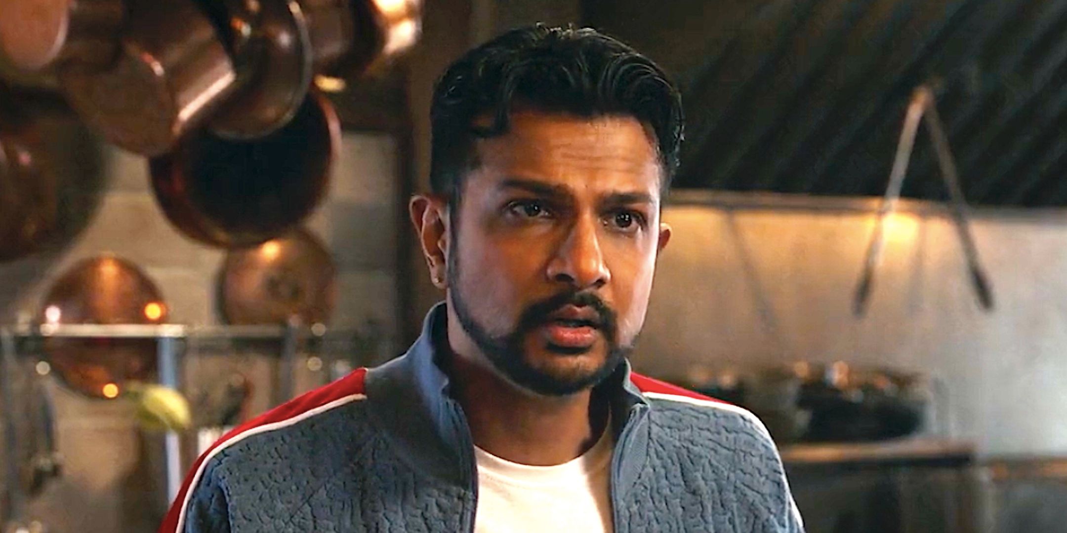 Ghosts Season 4 El inteligente truco de filmación del episodio 21 destaca la desgarradora situación de Jay