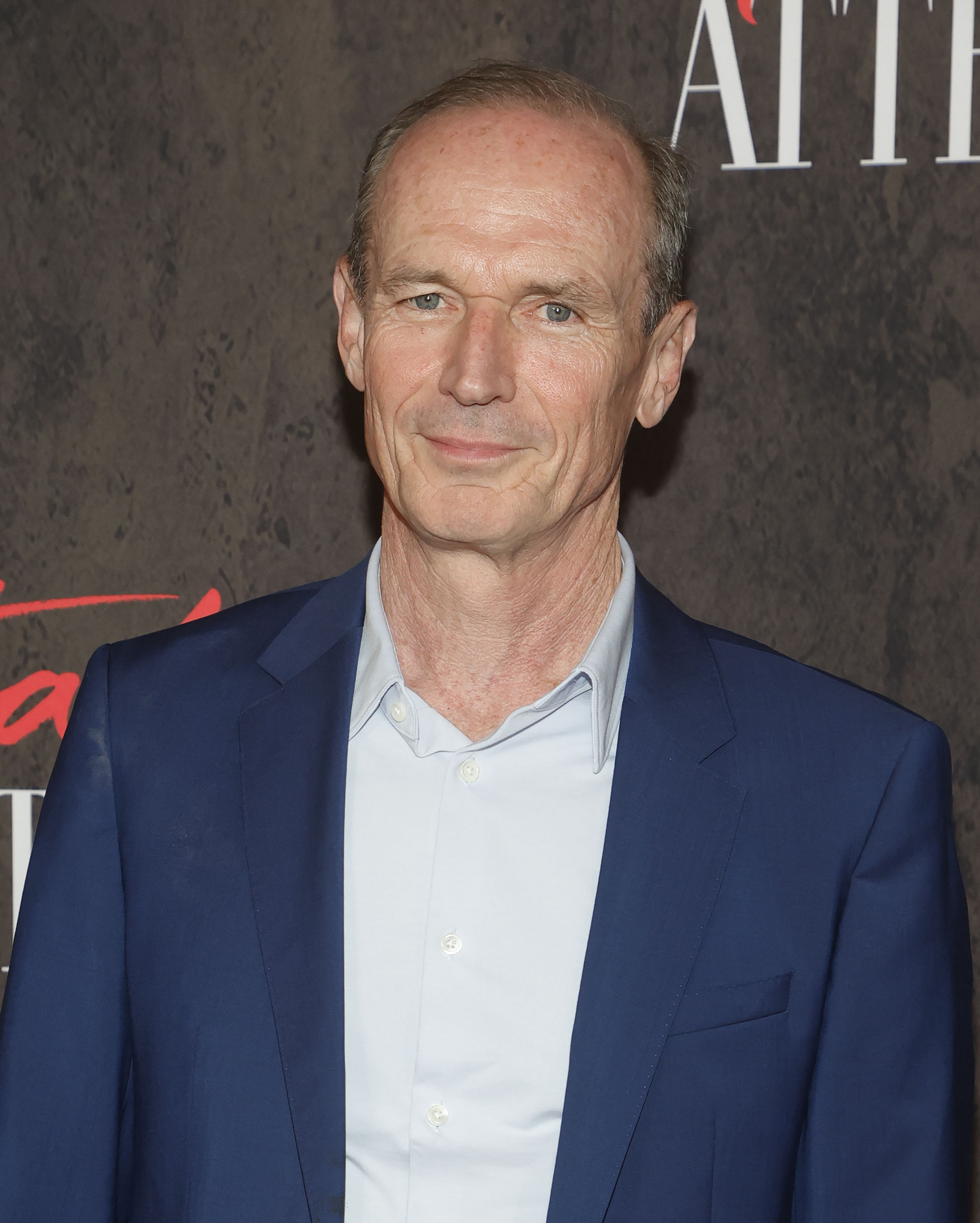 Moldada de la cabeza de Toby Huss en la serie de televisión de Los Ángeles Premiere of Paramount+'S Fatal Attraction'