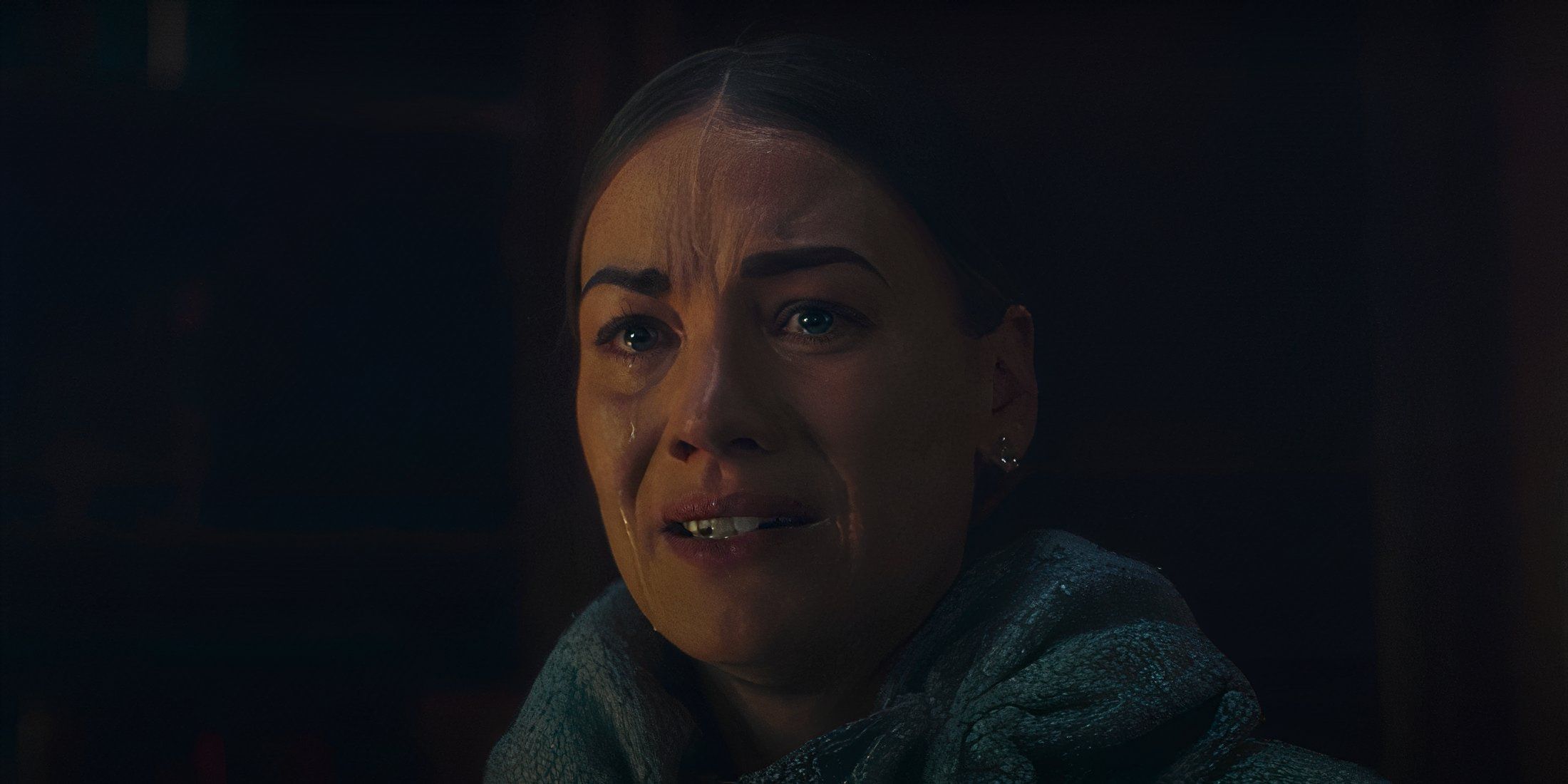 “June Was Right”: la actriz de Serena Joy de la Handmaid’s Tale desglosa la temporada 6, el giro de la boda del episodio 8 y lo que sigue