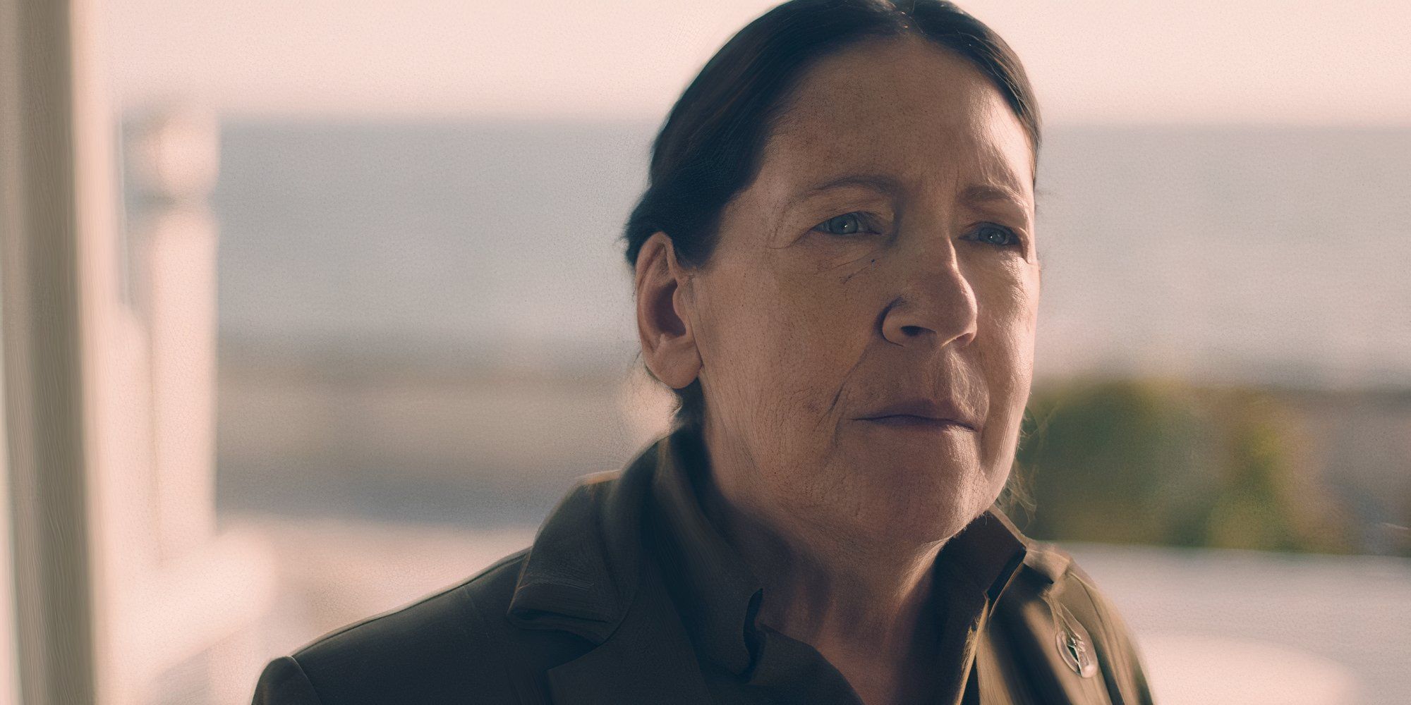 “No hay forma de salir”: The Handmaid’s Tale Stars & Co-showrunner desglosa el gran momento de la tía Lydia en la temporada 6, Episodio 8