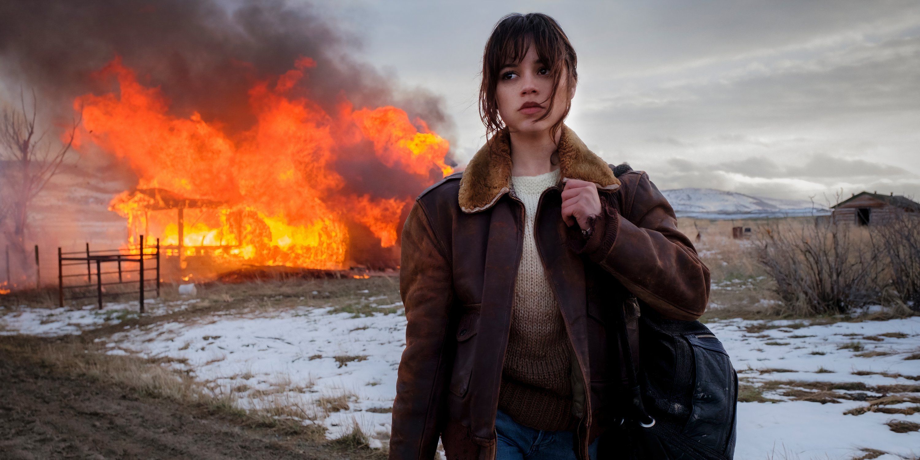 Jenna Ortega en prisa mañana