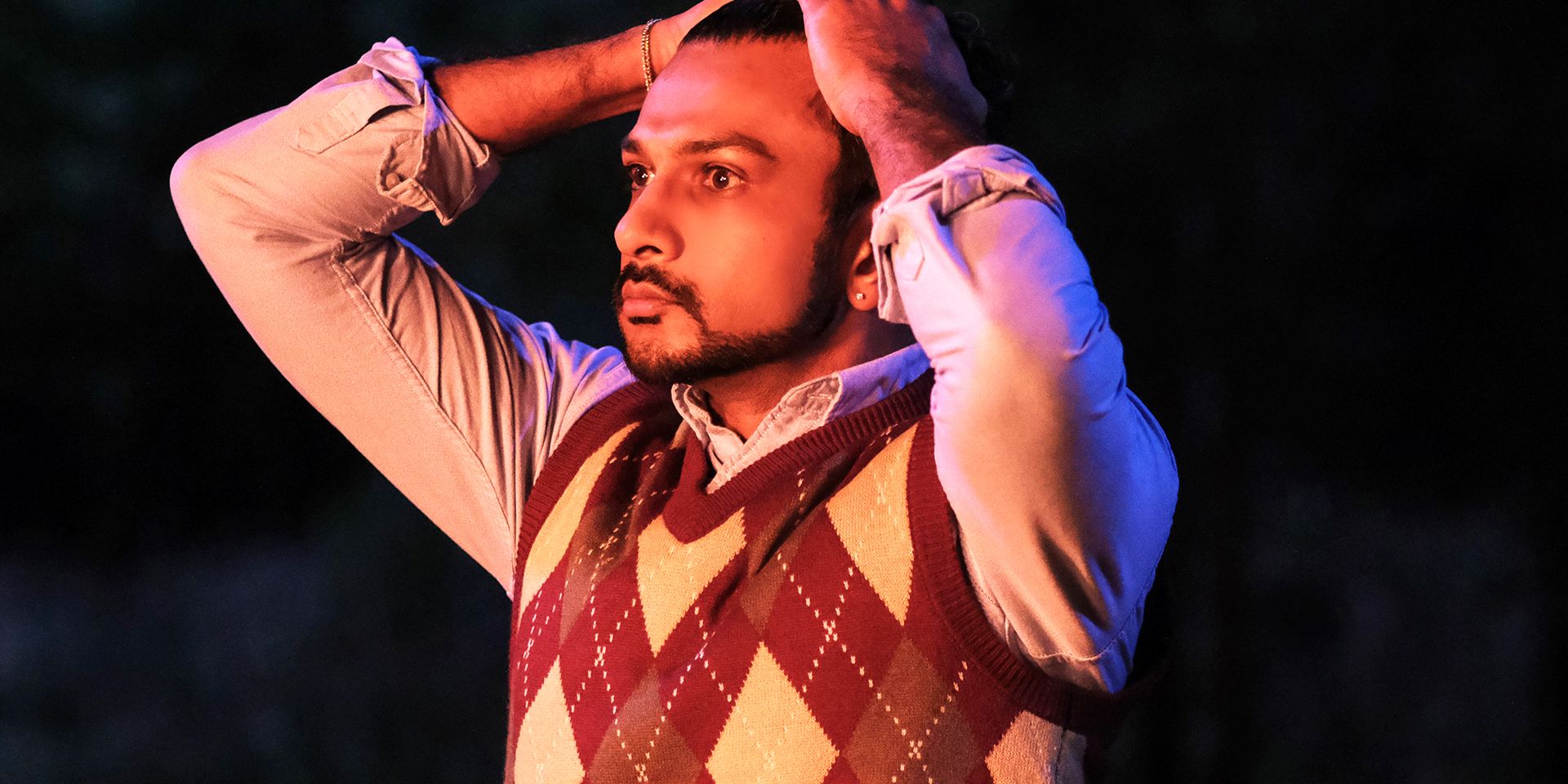 CBS se respalda en una esquina sobre el futuro de Jay en la temporada 5 de los fantasmas