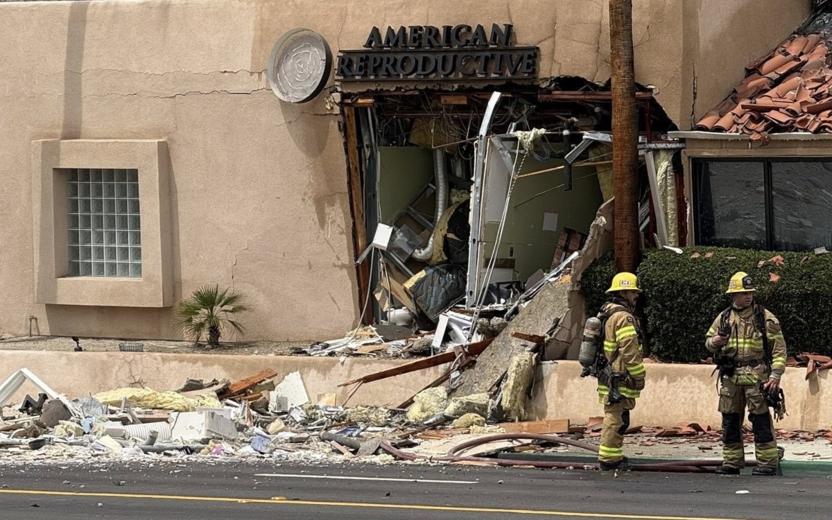 Explotan bomba frente a una clínica de reproducción en California y una persona muere | Video