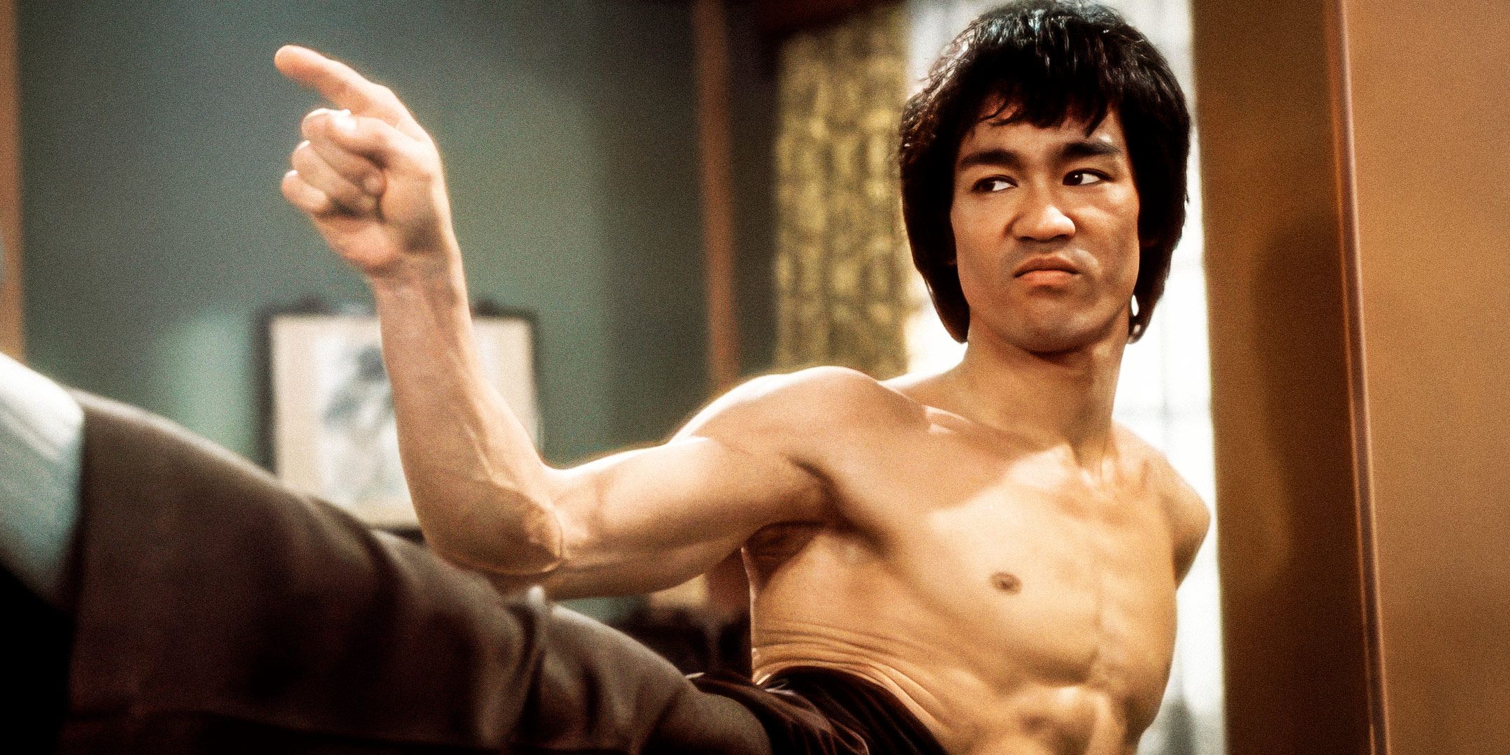 La legendaria película de artes marciales de Bruce Lee con 88% en Rotten Tomatoes se convierte en un éxito de transmisión 52 años después