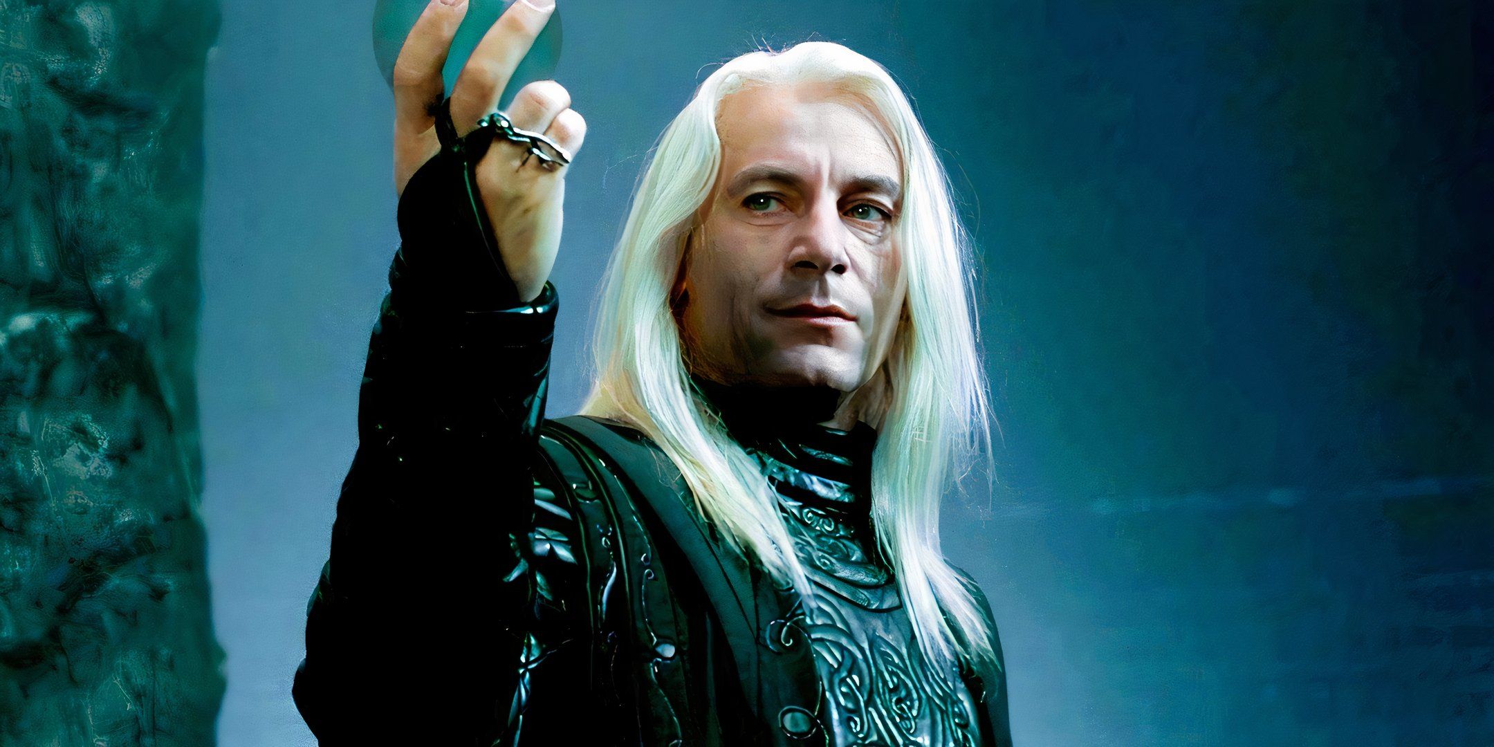 Lucius y Scorpius Malfoy estrellas se unen mientras comen misterios de gompedes de misterios del mundo mágico
