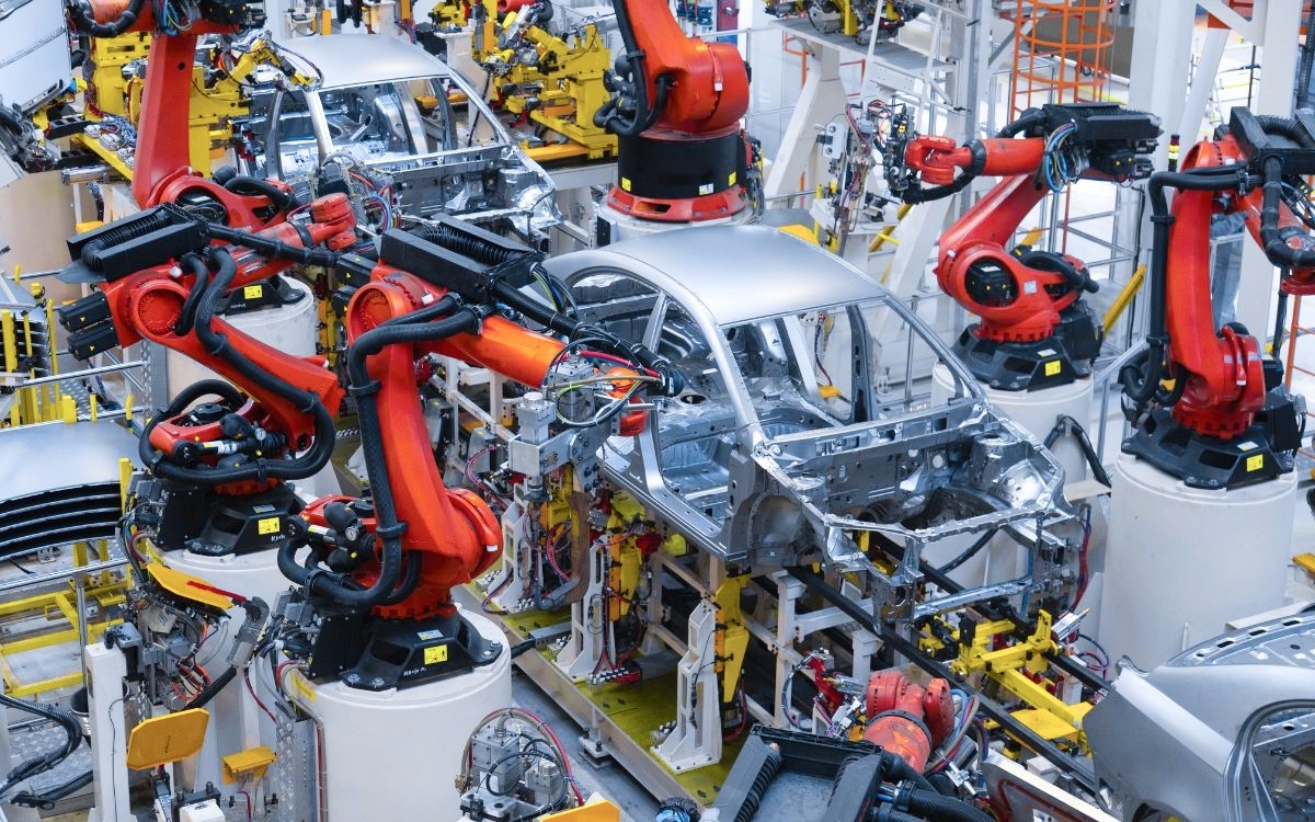 Medidas de EU sobre autos ponen al país en ventaja: SE