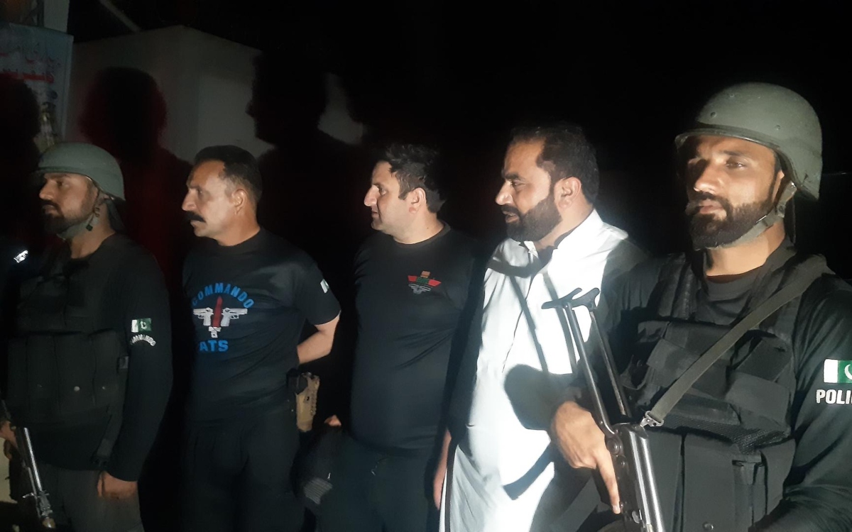 Pakistán considera 'un acto de guerra flagrante y no provocado' bombardeo de India; mueren 2 personas