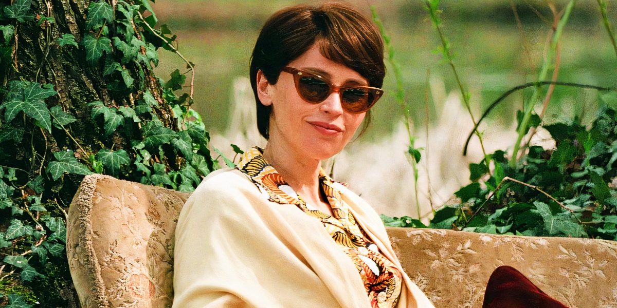 Por qué la esposa de Laszlo está en silla de ruedas en el brutalista