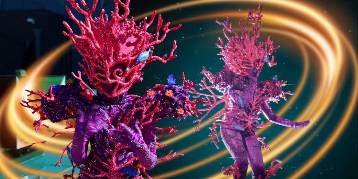 "Realmente pensé que nadie iba a saber quién era": la finalista de la temporada 13 de la cantante enmascarada Meg Donnelly comparte que los fanáticos sorprendieron la adivinaron tan rápido como Coral y revela una alianza con paparazzo