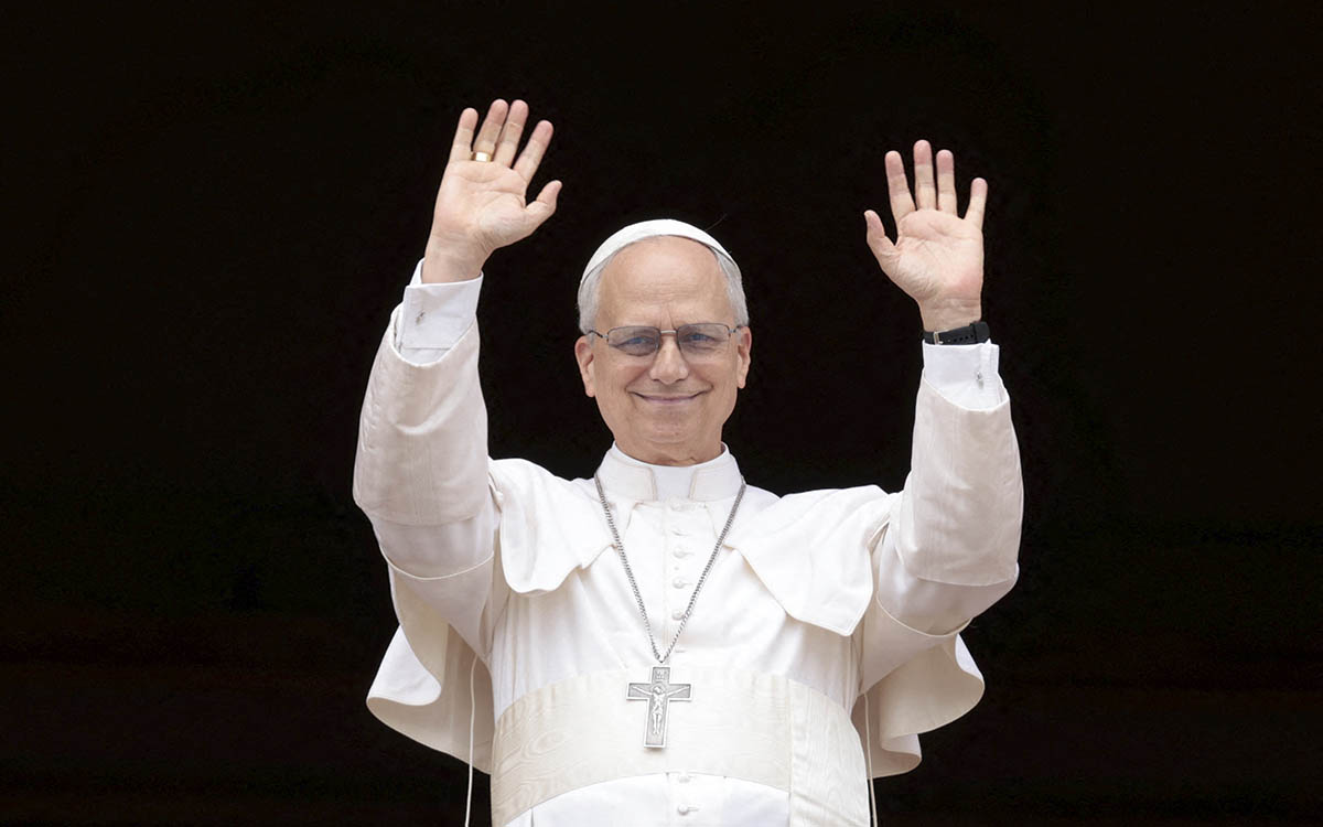 Segob lleva al Vaticano carta invitación a México para el papa León XIV