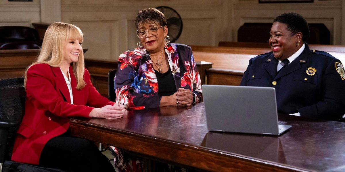 "Nice y no explotador": Roz's Salida y matrimonio con Loretta dirigida por la estrella de la corte nocturna Marsha Warfield