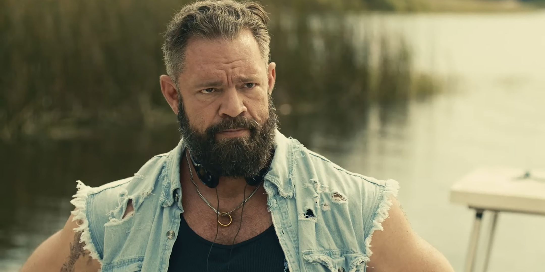 Revisión de Gator Lake: la versión de Cocaine Bear de Florida recibe el tratamiento de la película y de alguna manera es más poco interesante