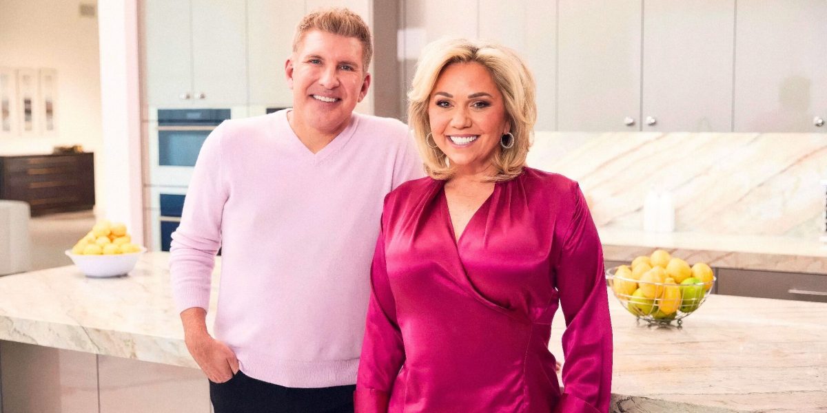 Todd y Julie Chrisley finalmente se reúnen después de la liberación de perdón y prisión