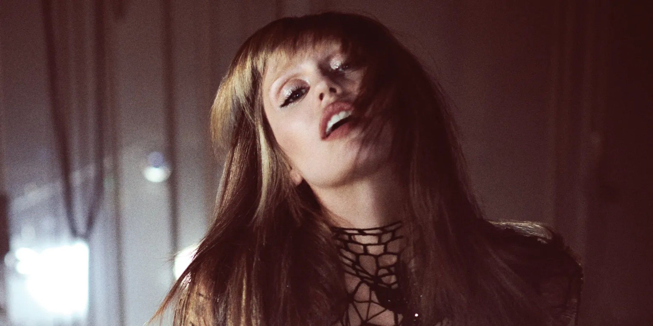 Miley Cyrus: Something Beautiful Review: sin perspectiva o propósito, el álbum visual de Miley Cyrus no justifica su existencia