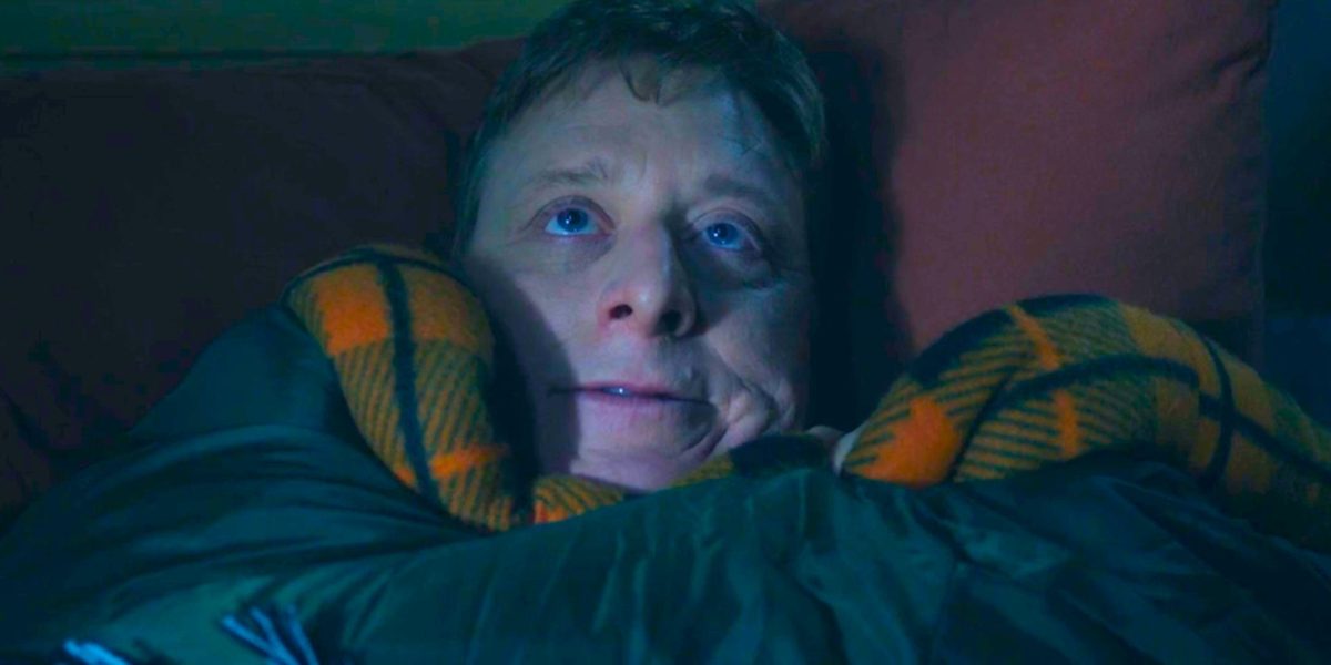 La referencia de la temporada 4 de alienígena residente al clásico programa de ciencia ficción de 47 años sugiere que un personaje importante está dejando el espectáculo para bien