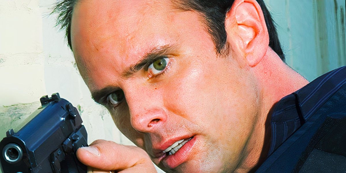 Si aún no puede tener suficiente de Walton Goggins, consulte su primer papel importante en televisión en este drama del crimen con 90% en RT