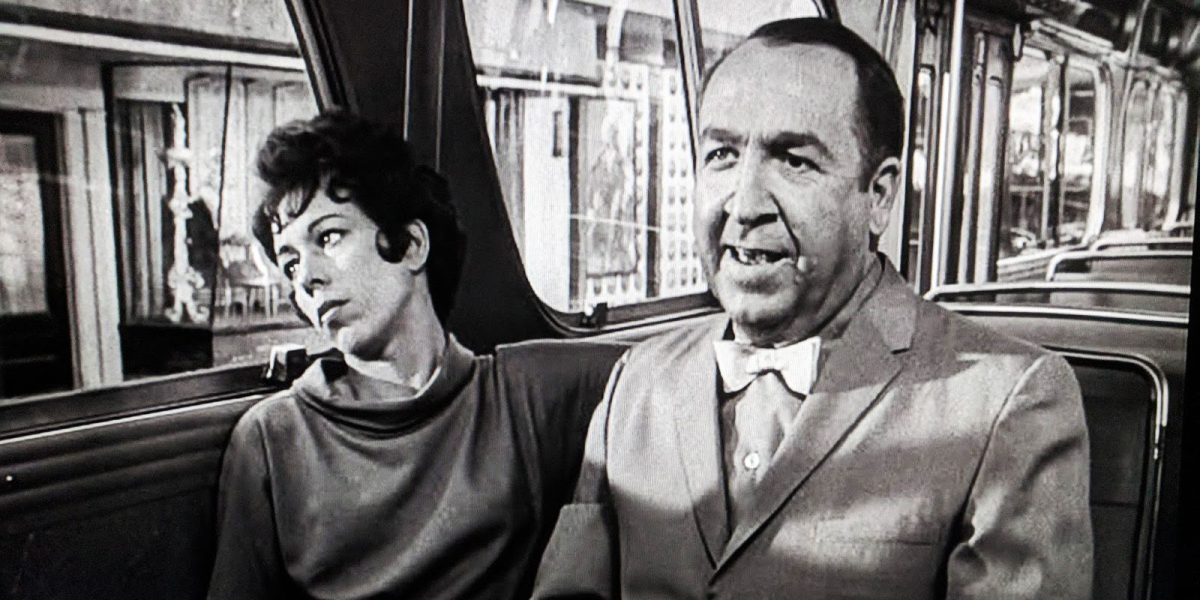 Uno de los episodios más extraños de The Twilight Zone fue un piloto de puerta trasera para una comedia de situación