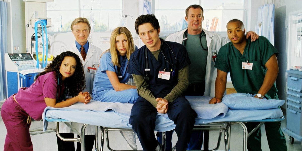 "Comienza con JD y Turk": el creador de Scrubs Bill Lawrence aborda cómo el reinicio arregla una popular crítica de la temporada 9