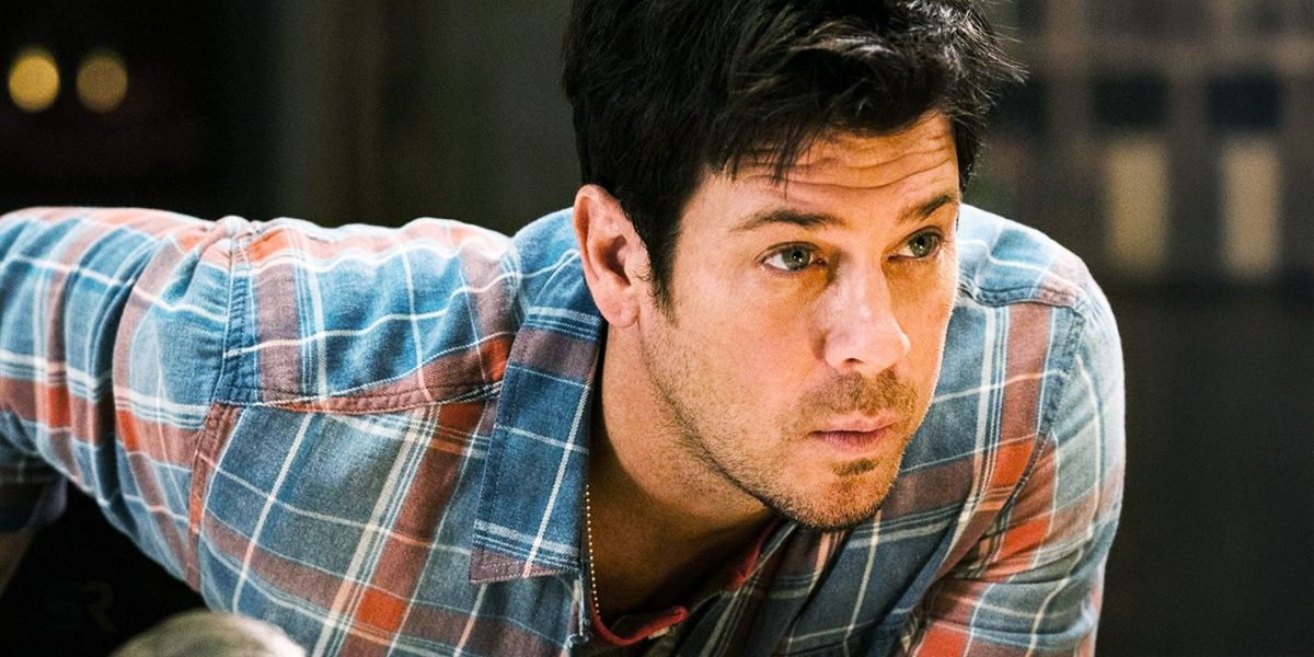 Stone no será el único personaje original de los bibliotecarios que regresan para el próximo capítulo, promete showrunner: "Los caminos de los dos espectáculos chocan"