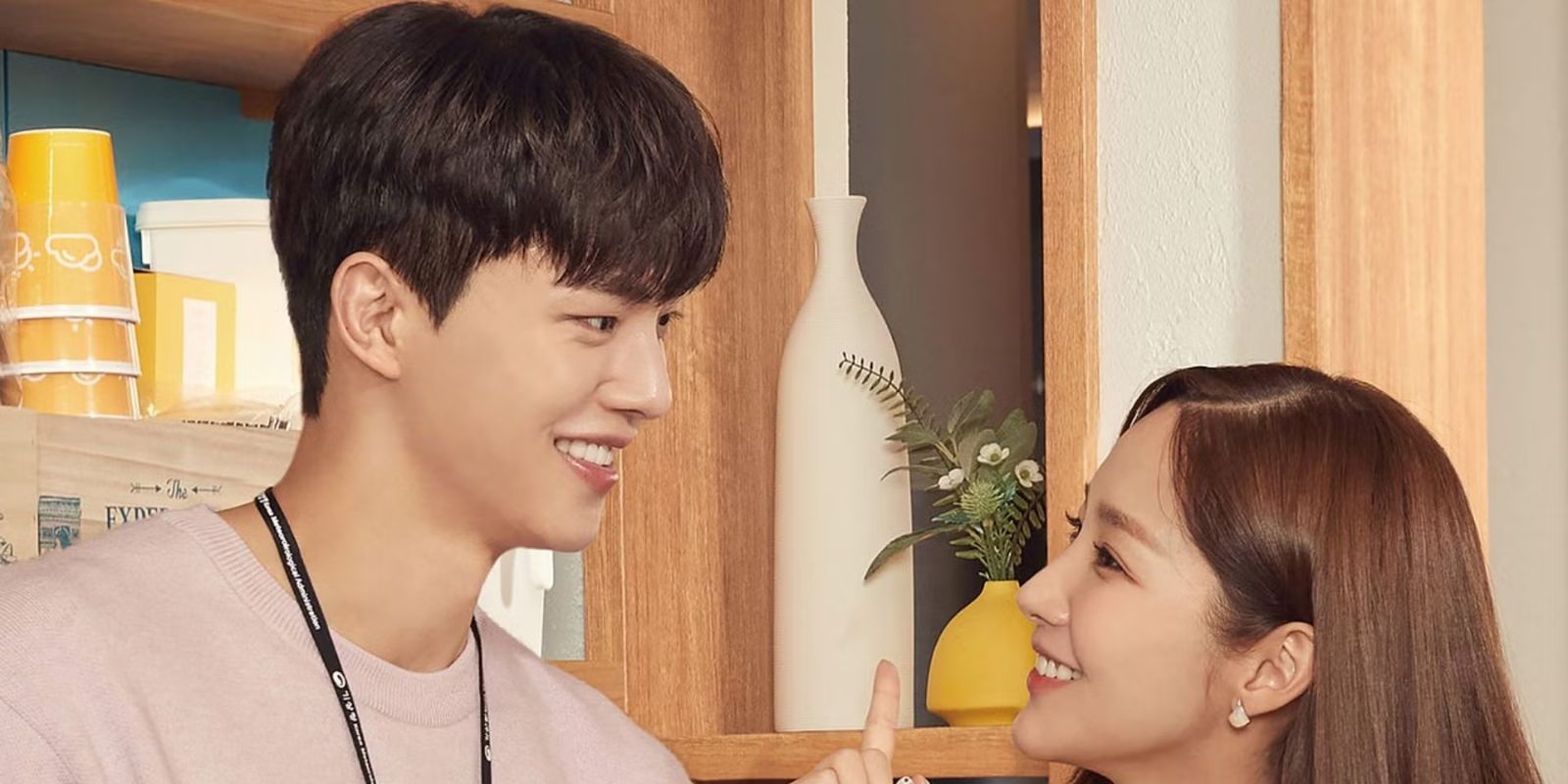 2 de los actores K-drama más famosos en este momento protagonizaron una comedia romántica juntos, y no funcionó