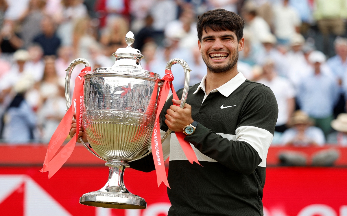 Carlos Alcaraz se declara en Queen's listo para Wimbledon | Video