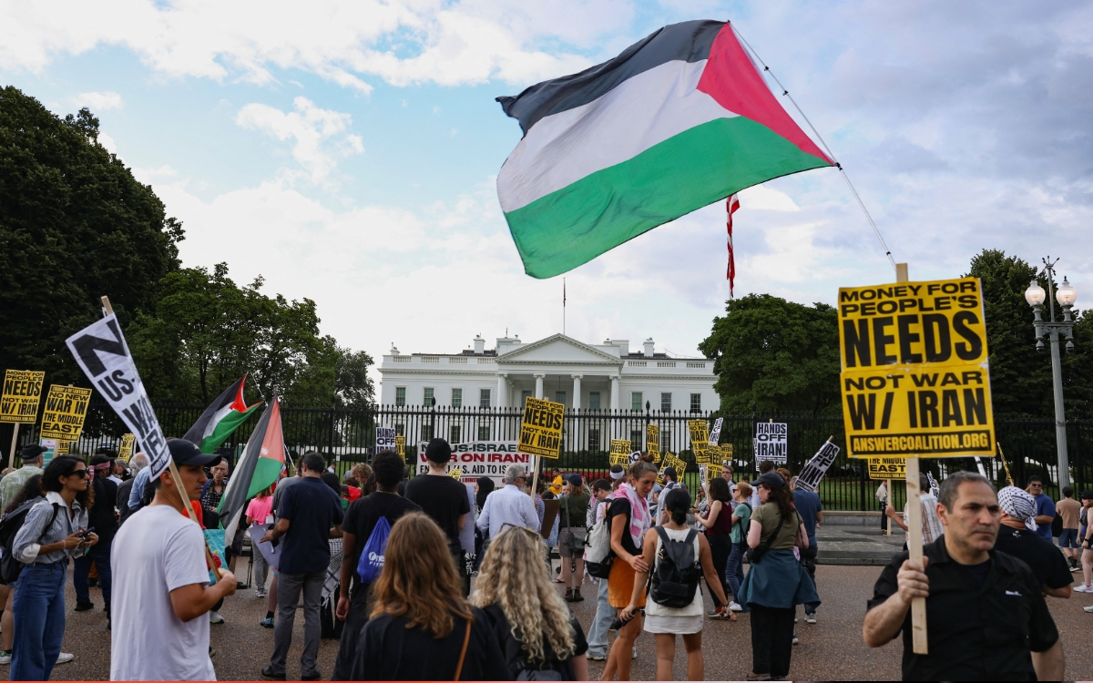 EU lanzó 6 bombas antibúnker y 30 Tomahawk contra Irán