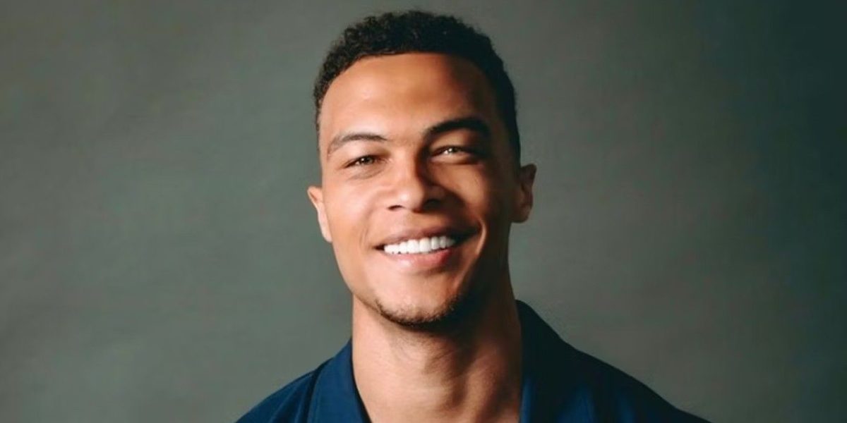 El concursante de Bachelor in Paradise, Dale Moss, revela sorprendentemente planes de compromiso para el espectáculo