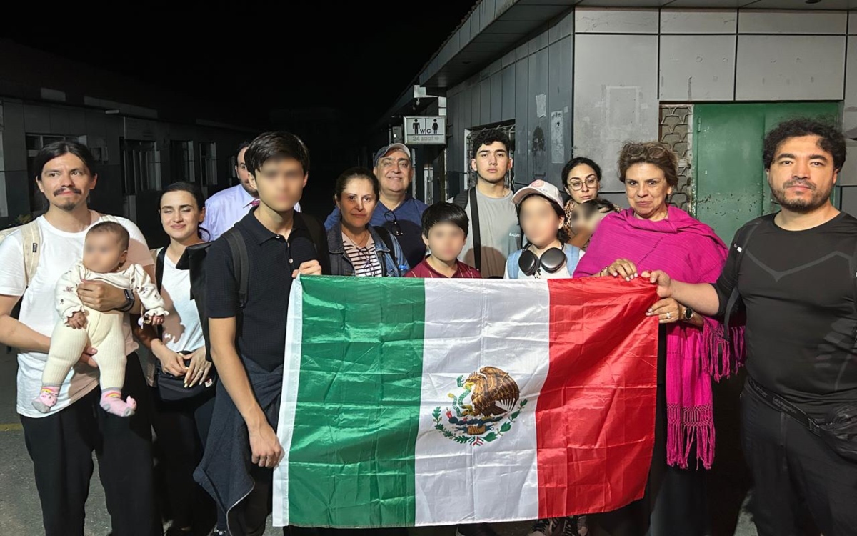 Evacúan a mexicanos de Irán; 'puertas abiertas' para abandonar Israel: SRE