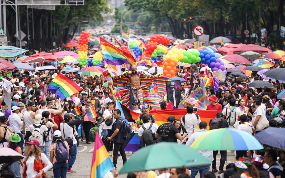 Fotos | ¡Histórico! 800 mil personas participan en Marcha LGBTQ+ en la CDMX
