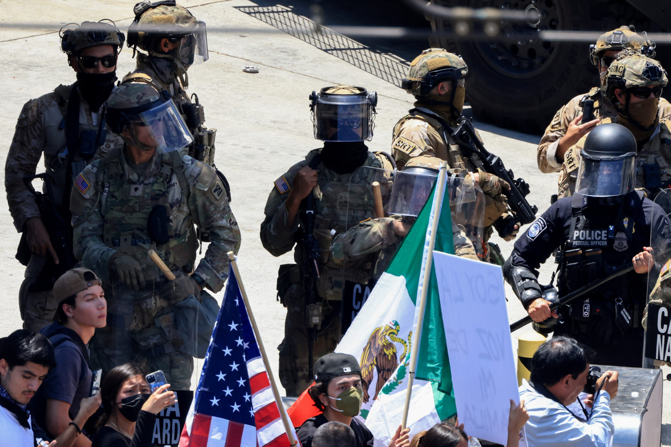 Juez niega petición de Newsom para detener despliegue de militares ordenado por Trump en Los Ángeles