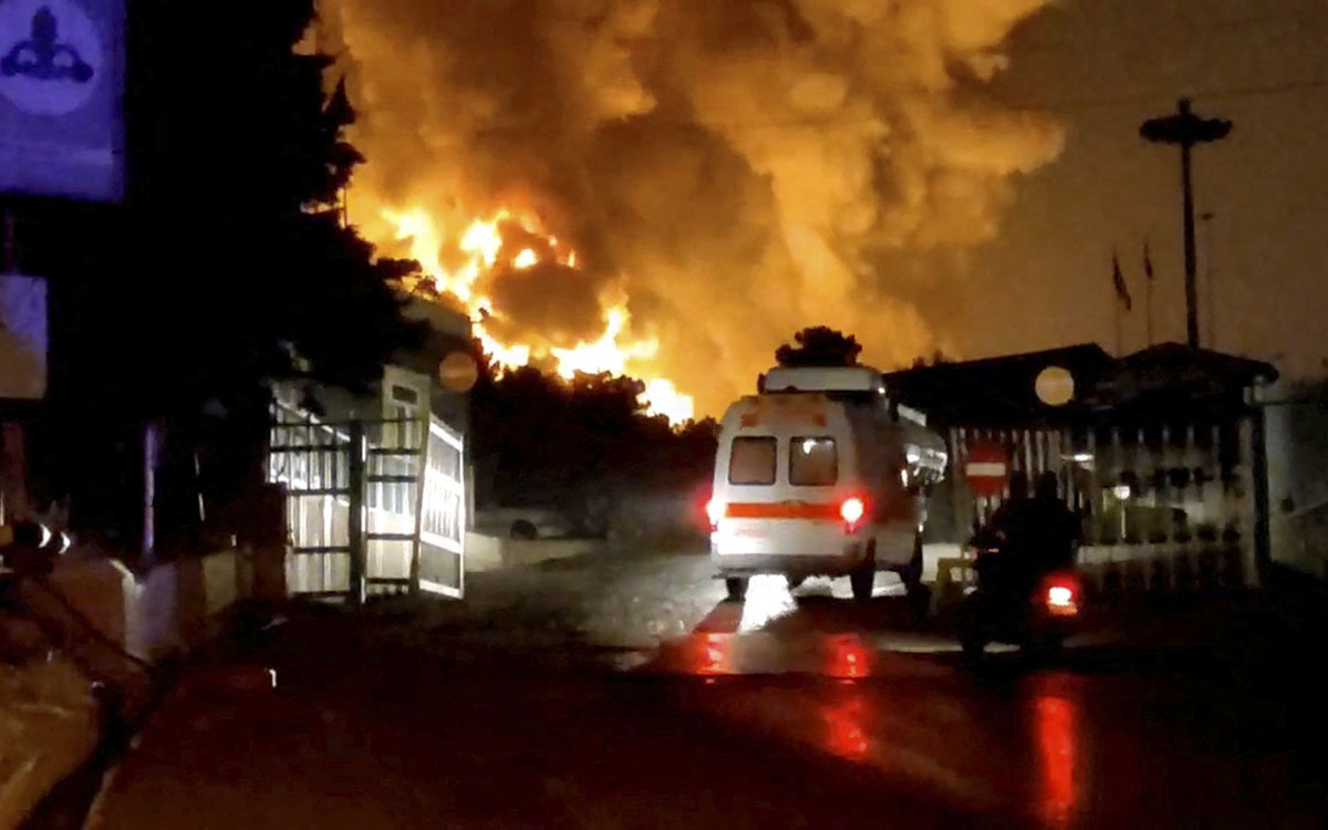 Misiles israelíes alcanzan hospital en Irán; suman más de 220 muertos desde el inicio de la ofensiva
