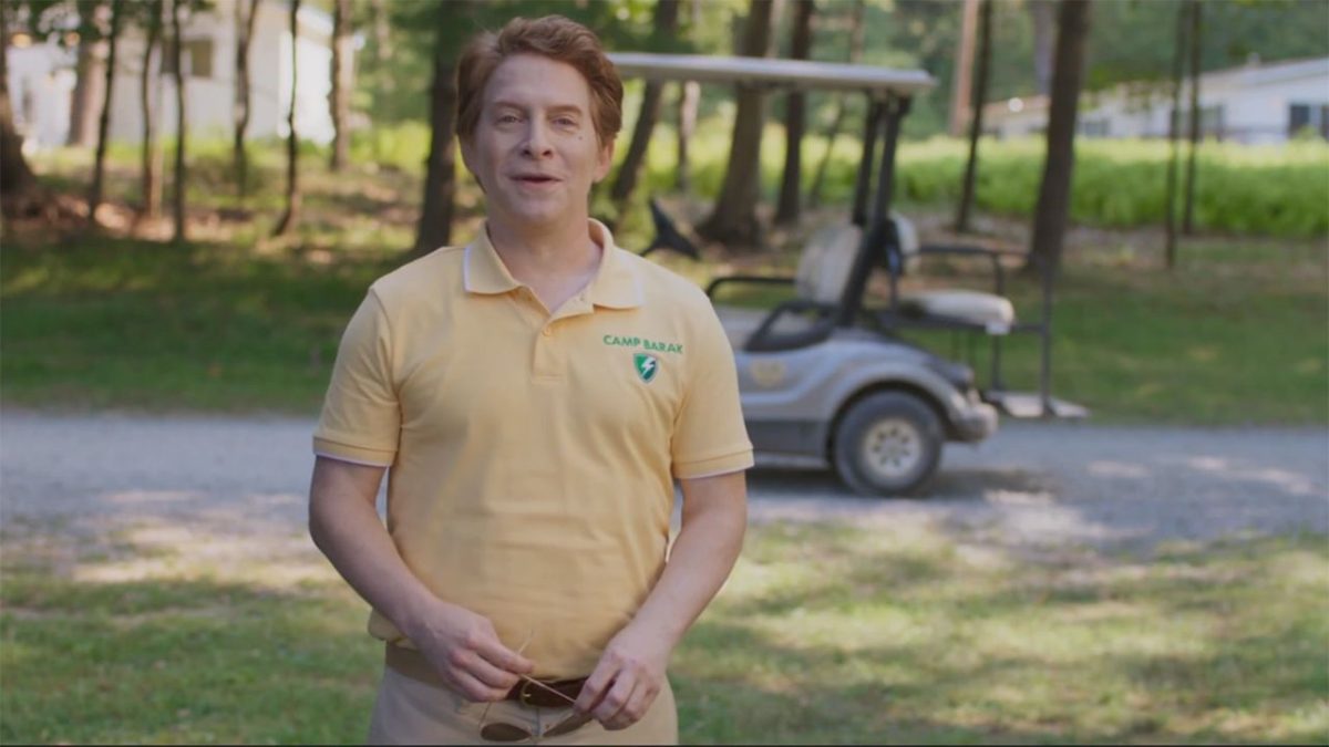 Seth Green & Nadie quiere esta cara de estrella Jackie Tohn en el campamento de verano en los flotadores