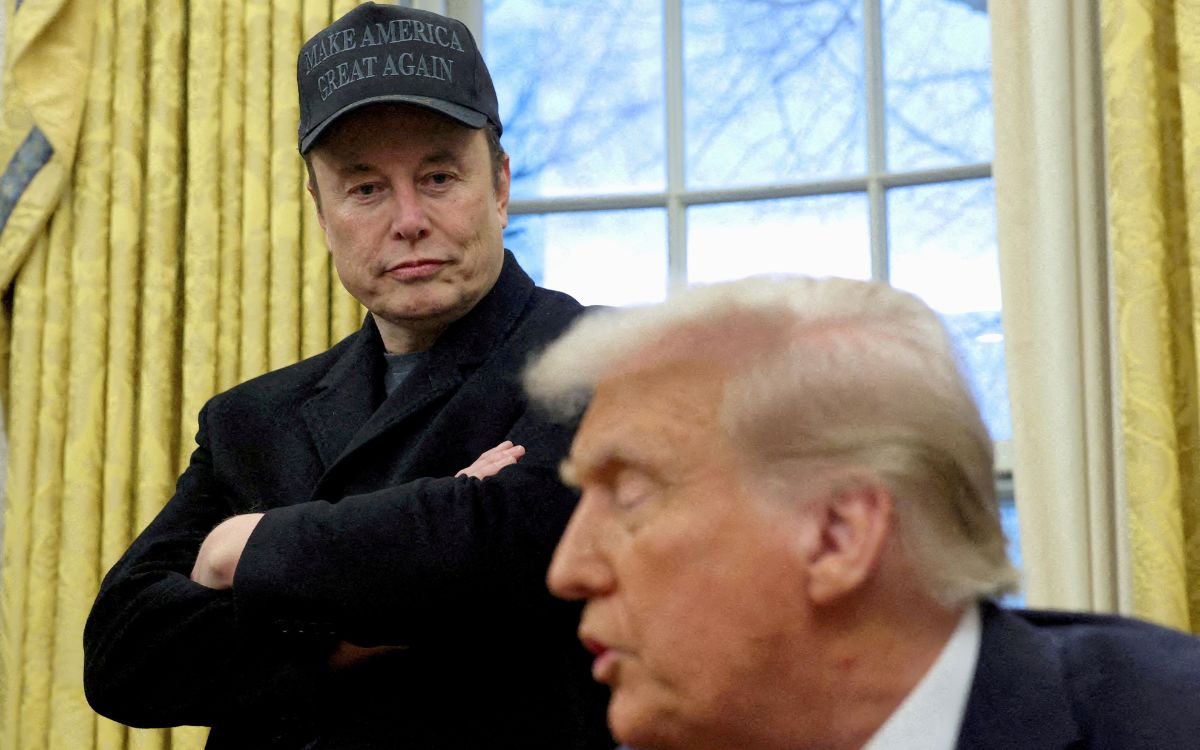 Trump amenaza con cortar contratos gubernamentales y subsidios a Musk