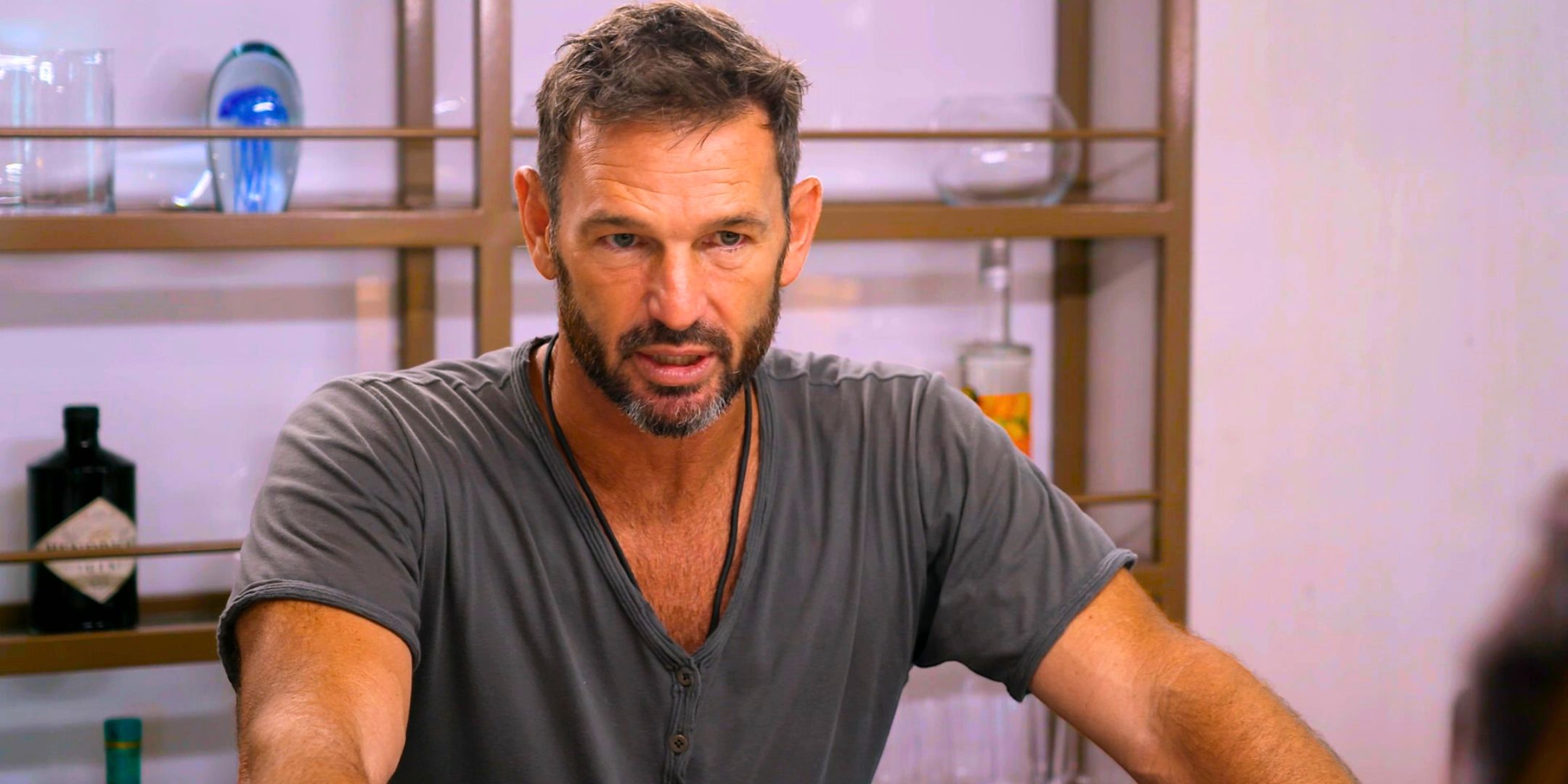 ¿Qué le pasó al Capitán Jason Chambers después de debajo de la cubierta bajo la temporada 3?