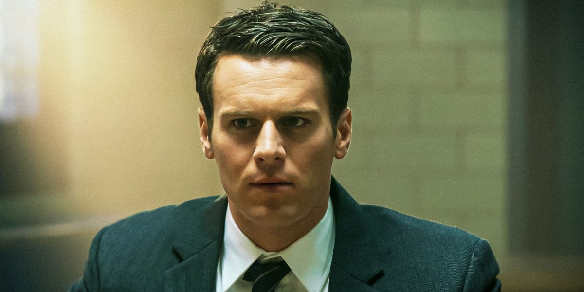 El plan futuro de 3 películas de Mindhunter obtiene una actualización honesta del productor ejecutivo Charlize Theron