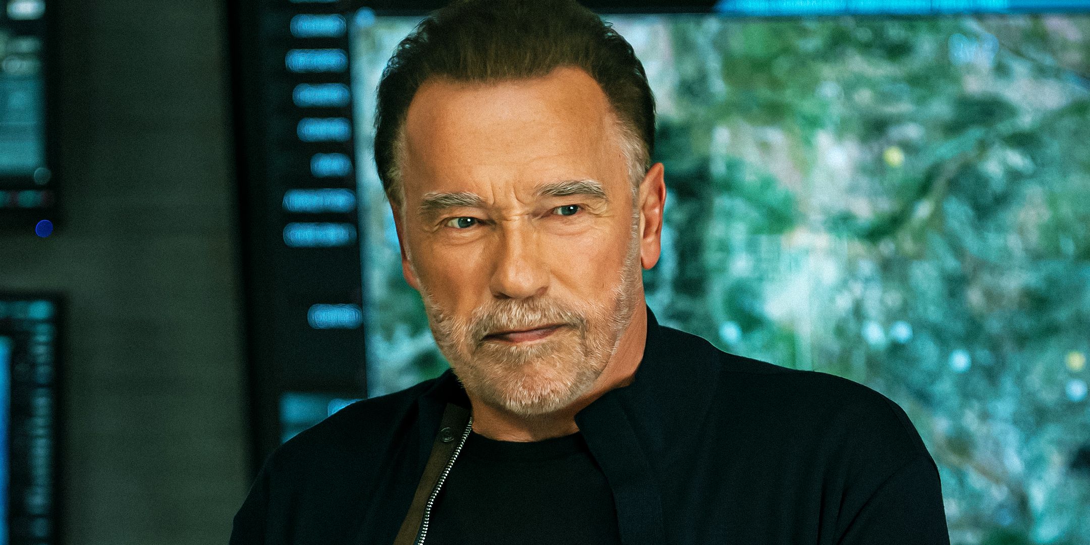 Trailer de la temporada 2 de Fubar: la comedia de acción de Arnold Schwarzenegger lo ve enfrentarse a una estrella de Matrix y se cuela en una referencia de Terminator