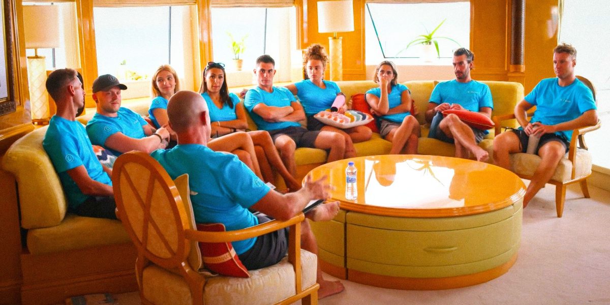 Debajo de la temporada 12 ha dado un giro impactante con su casting (¿significa cambios más grandes?)